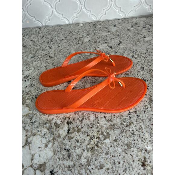 Tory Burch Jelly Bow Tie Gold Logo Flip Flops flats , Poppy Orange, Size 9 - Picture 3 of 10